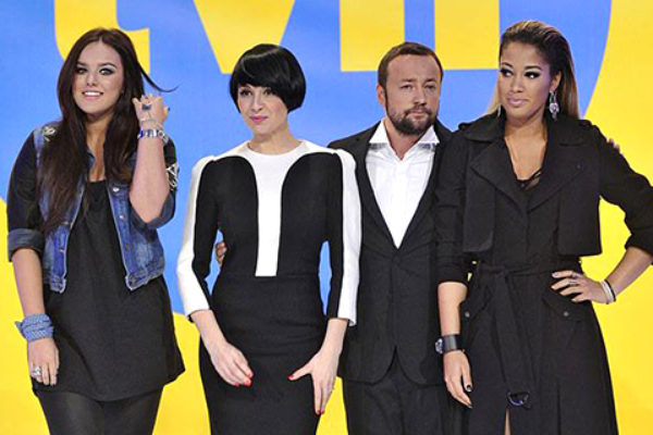 Jurorzy i prowadząca program X Factor | fot. AKPA